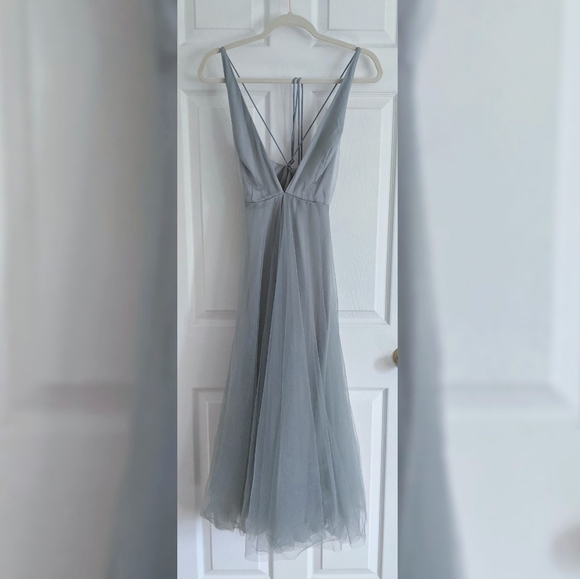 Selfie Leslie | Dresses | Selfie Leslie Floating By Plunging Neckline Mesh  Overlay Midi Dress Sage | Poshmark